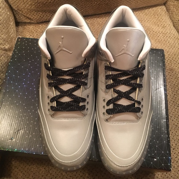 Retro Jordan 3 “5lab53” silver colorway - Picture 2 of 6